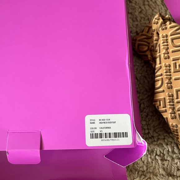 Fendi x skim xs body suit in nude can fit small as well - Picture 10 of 10